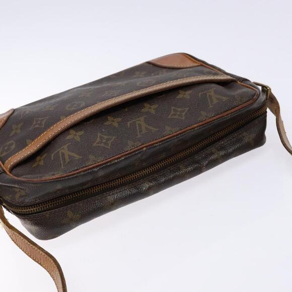 LOUIS VUITTON Monogram Trocadero 27 Shoulder Bag M51274 - Picture 6 of 13